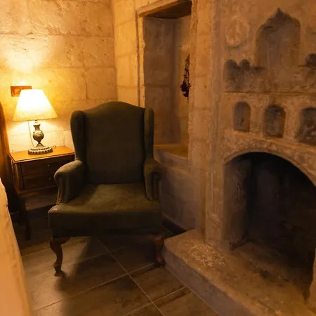 Memory Cave House מלון