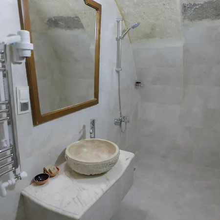 Memory Cave House מלון גורמה